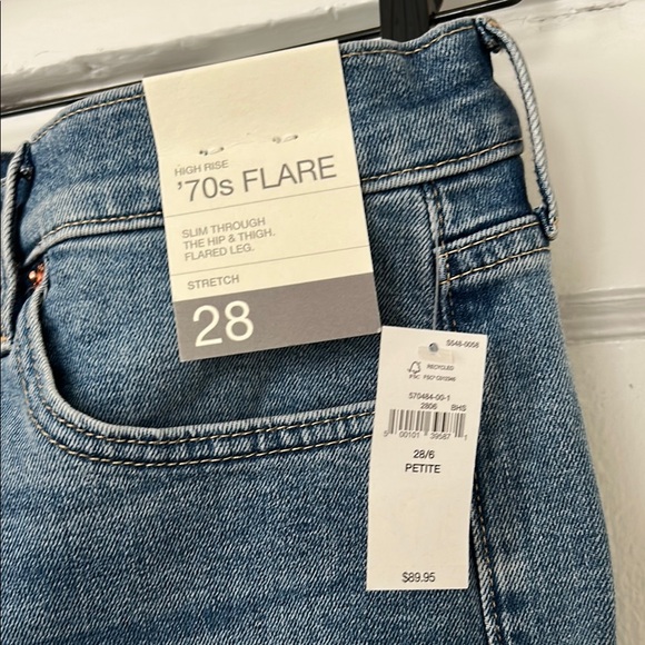NWT Gap High Rise Patched '70s Flare Jeans - Picture 7 of 10